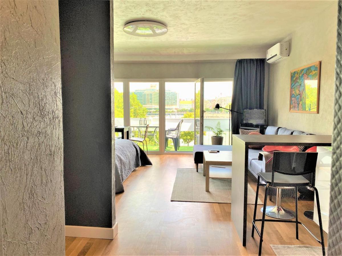 Danube View Artapartment With Balcony Budapest Bagian luar foto